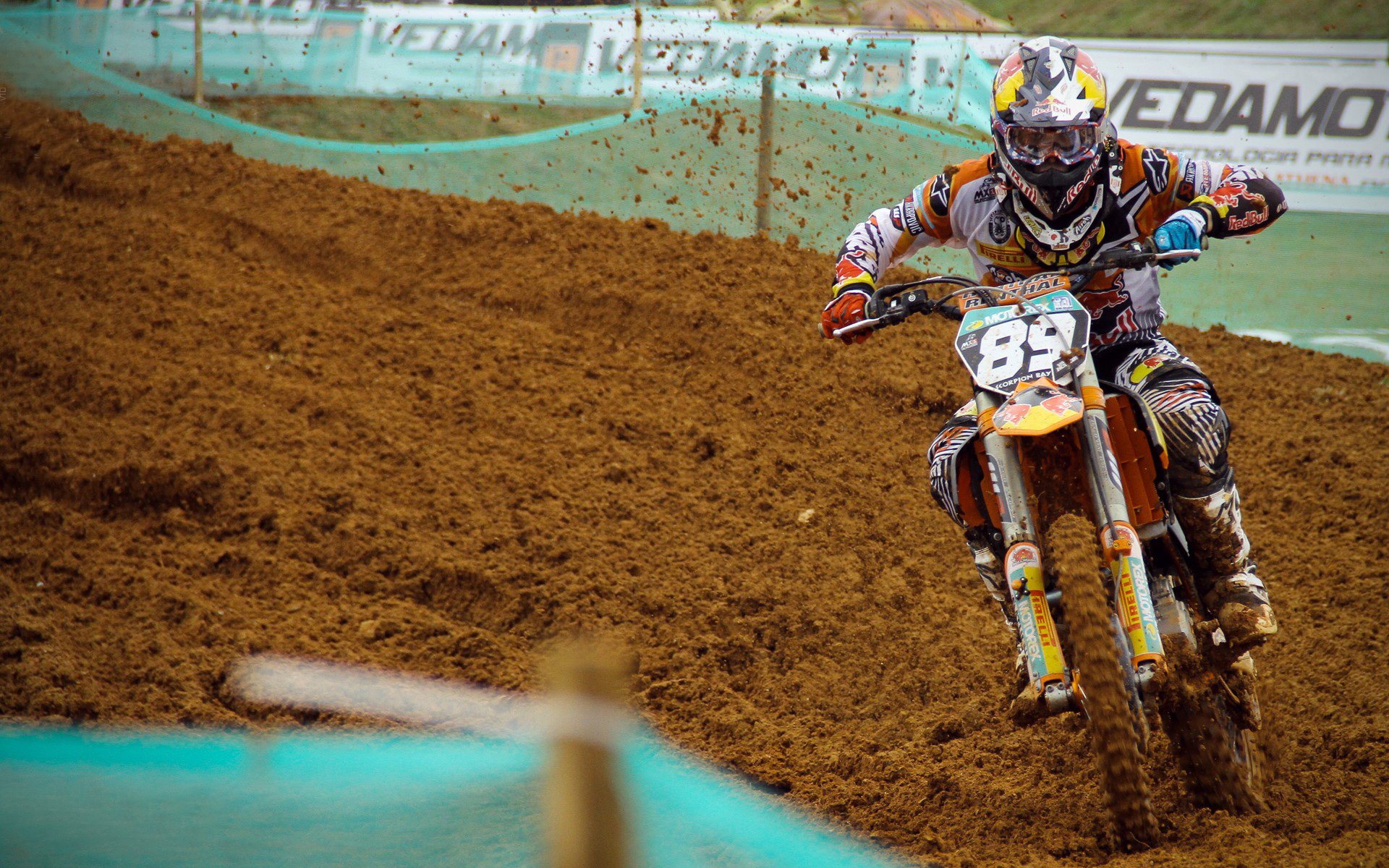 从绿茵场到F1赛道,阿坎吉的跨界接管与南非精神的胜利回响