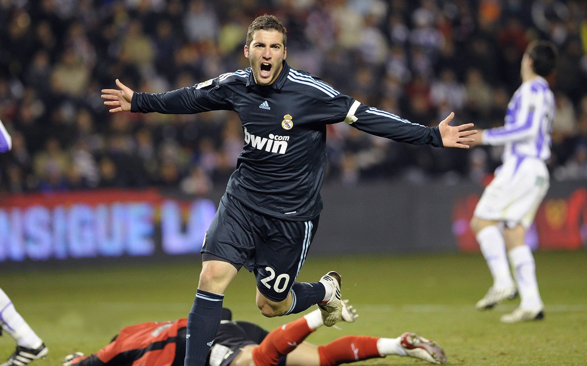 世界排名争夺战之夜，哈利伯顿用实力证明自己