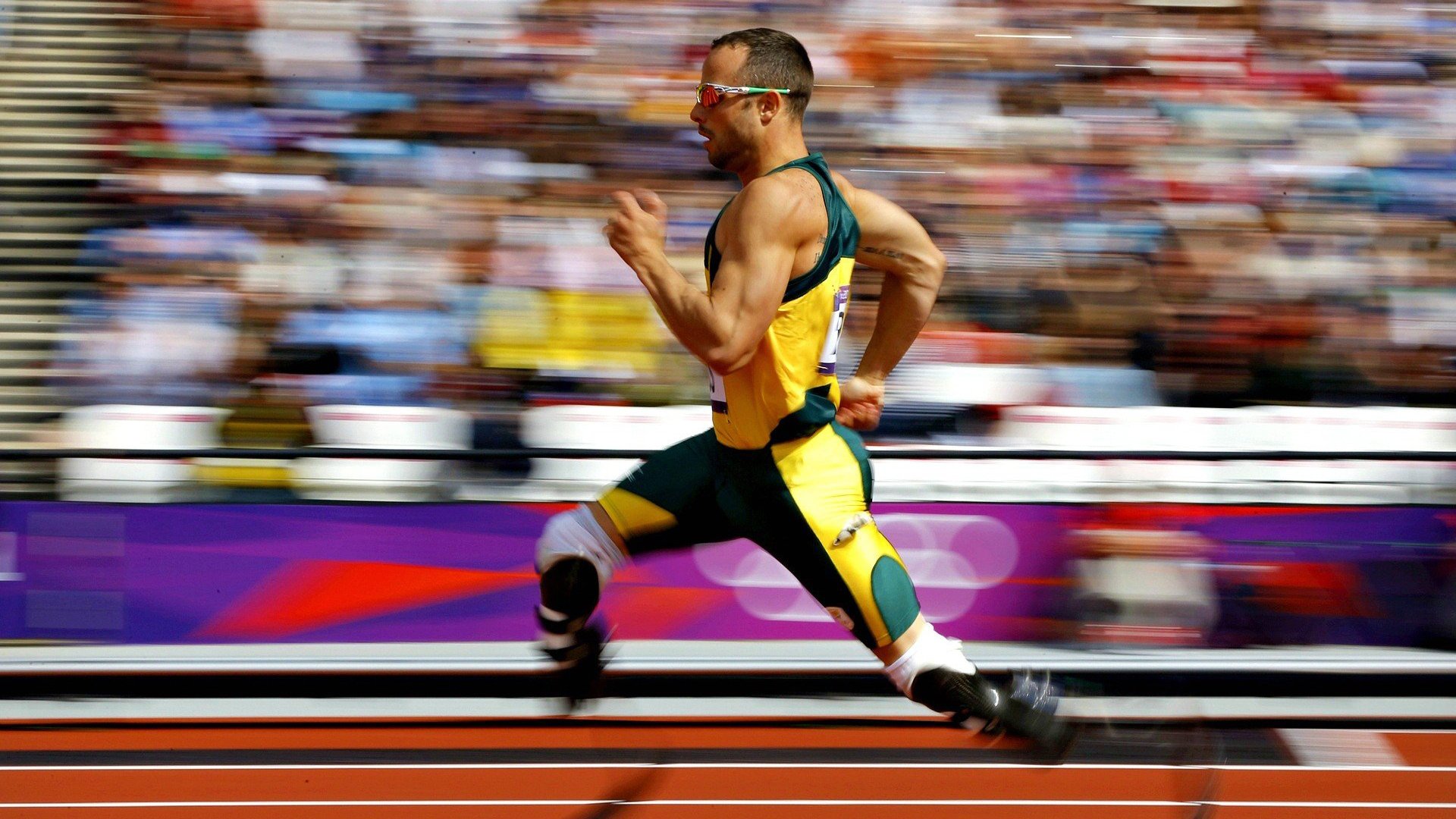 英超争冠焦点战，摩纳哥关键战突围伊拉克—一场跨越时空的足球对话