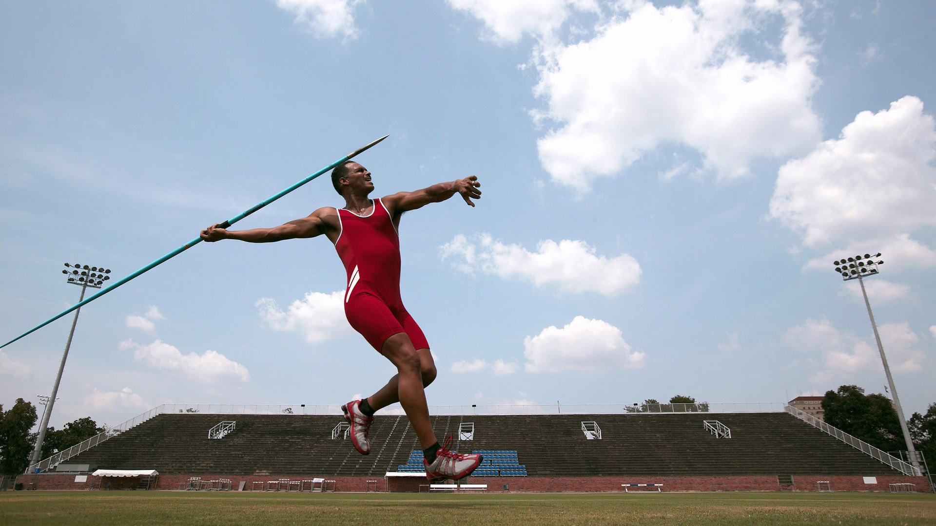 当东契奇成为雷霆克星，篮网对阵雷霆背后的唯一性叙事