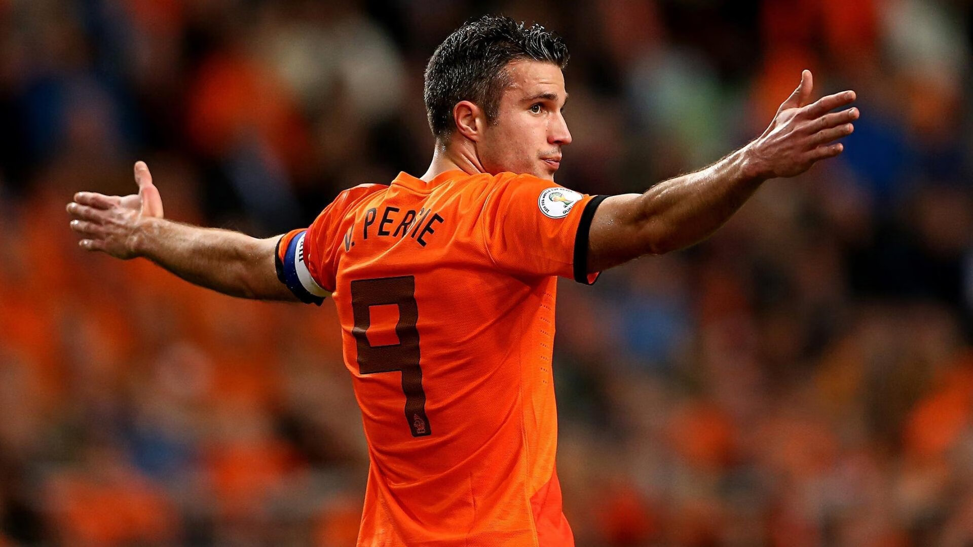 范弗利特关键三分定乾坤,湖人险胜上海队展露争冠决心