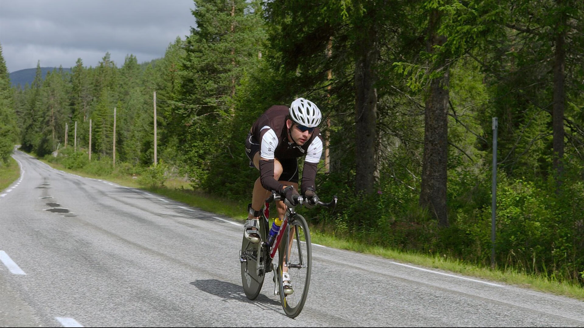 奇迹之夜，墨西哥小城球队如何让银河战舰搁浅，本泽马孤星闪耀难救主
